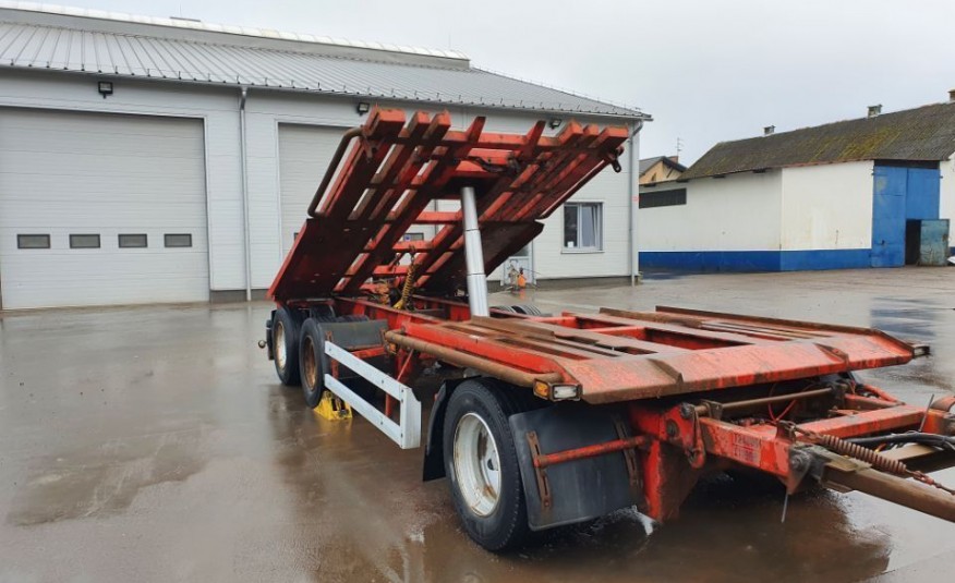 Hakowiec Wywrotka do Kontenerów 2000 rok zdjęcie 1