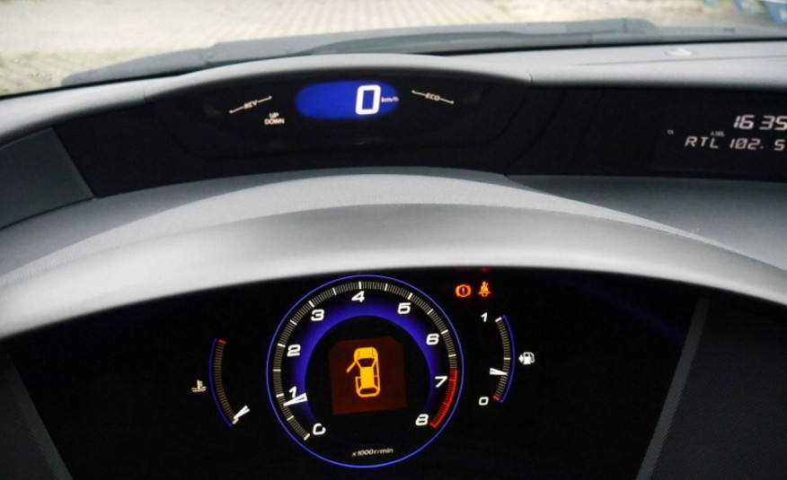 Honda Civic 1.8 i VTEC 140PS LIFT PDC Bardzo dobry Stan Bezwypadkowy Gwarancja zdjęcie 15