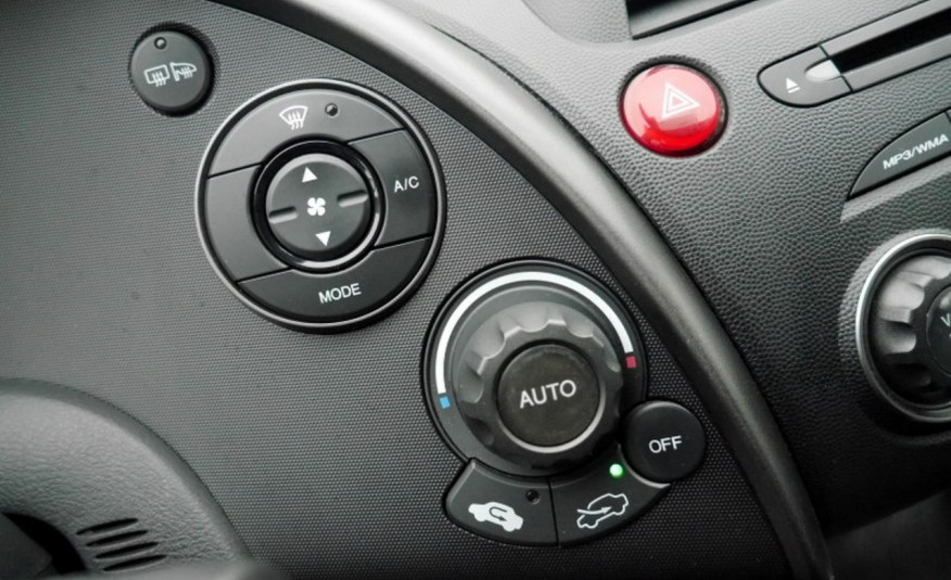 Honda Civic 1.8 i VTEC 140PS LIFT PDC Bardzo dobry Stan Bezwypadkowy Gwarancja zdjęcie 16