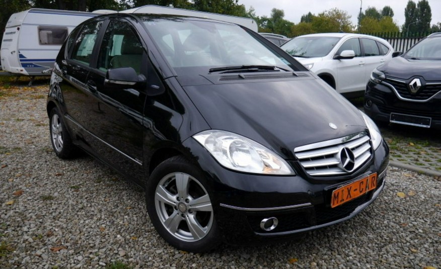 Mercedes A 160 A160 95KM LIFT BlueEfficiency Navi Jasna skóra Bardzo dobry Gwarancja zdjęcie 3