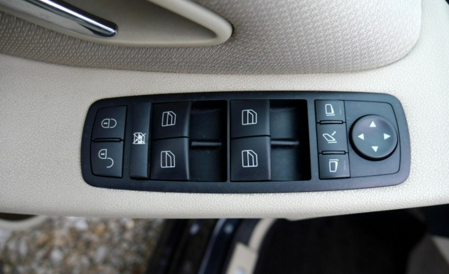 Mercedes A 160 A160 95KM LIFT BlueEfficiency Navi Jasna skóra Bardzo dobry Gwarancja zdjęcie 11