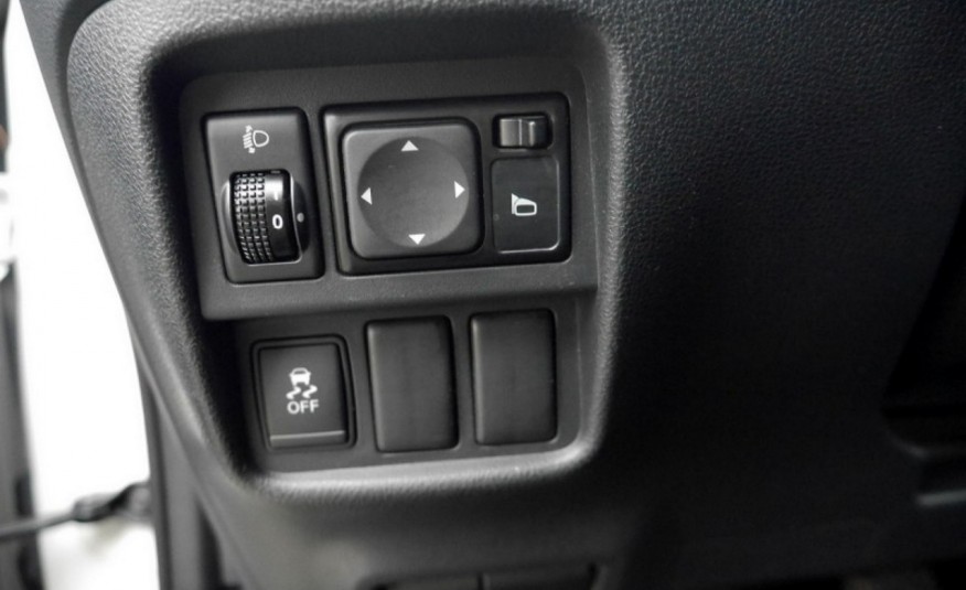 Nissan Juke 1.6 16V 117KM Klimatronik Bezwypadkowy Stan Bardzo Dobry Gwarancja zdjęcie 17