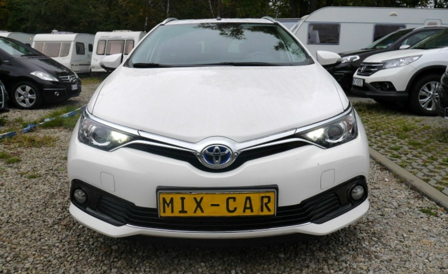 Toyota Auris 1.8 HSD Hybryda Lift Kamera Bezwypadkowy Pełny serwis Gwarancja zdjęcie 2
