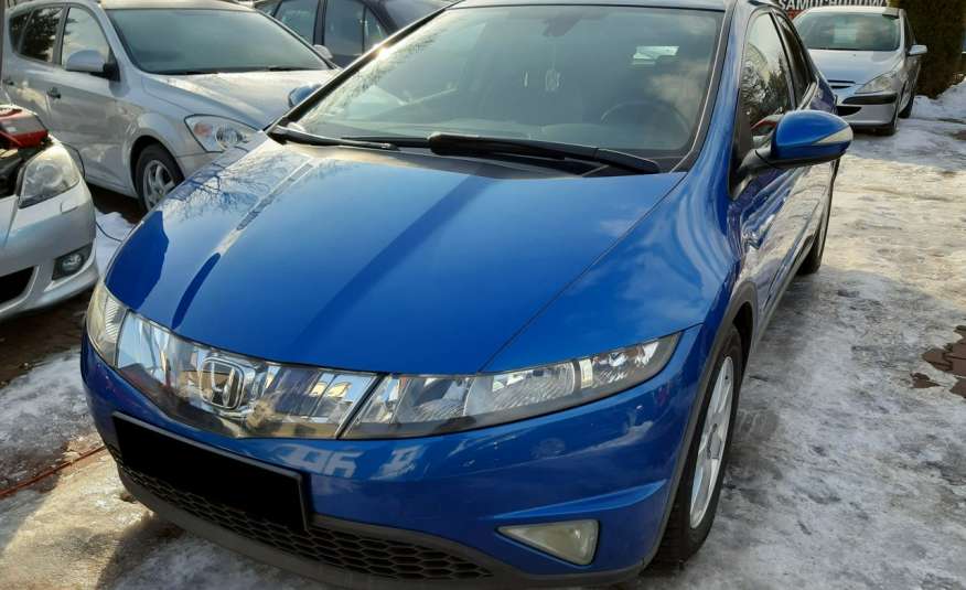 Honda Civic 1.8 Benzyna + Gaz. Automat. Zarejestrowany. . Polecam. zdjęcie 