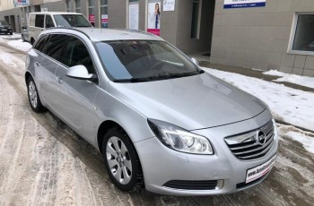 Opel Insignia 2.0T 4x4 Automat Skóra Navi PDC Szwajcaria