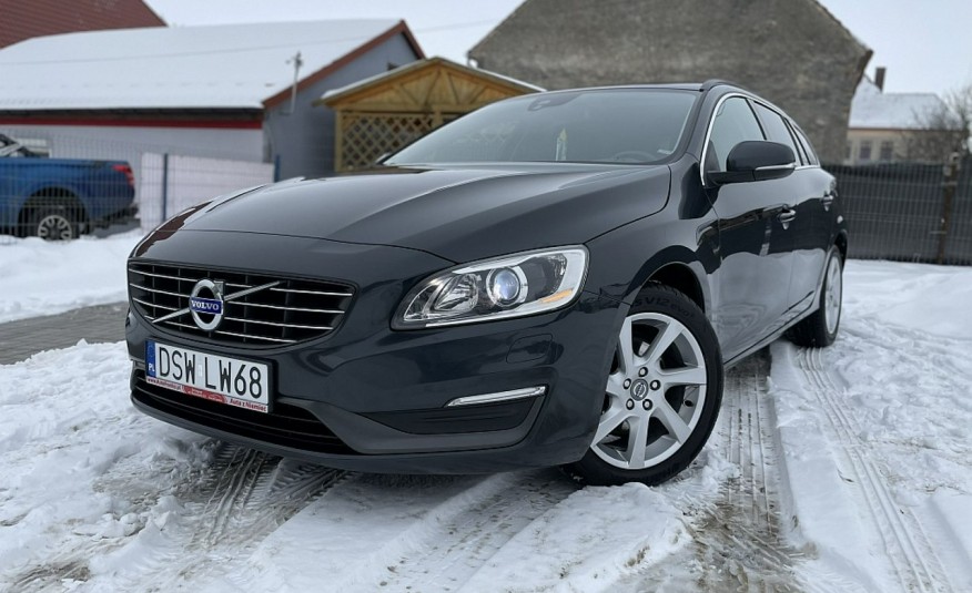 Volvo V60 2.0 136KM - NAVI, BI-XENON, Led - Full zdjęcie 