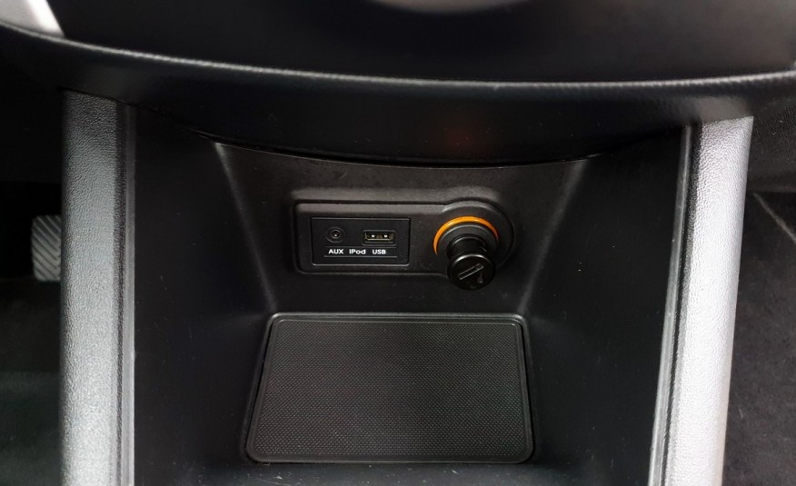 Kia Venga 1,6 CRDI 130km 6-Biegów Klimatronic Navi Serwis Panorama zdjęcie 29