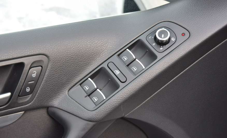 Volkswagen Tiguan 2.0 TDI 140KM DSG 4Motion Serwis ASO zdjęcie 13
