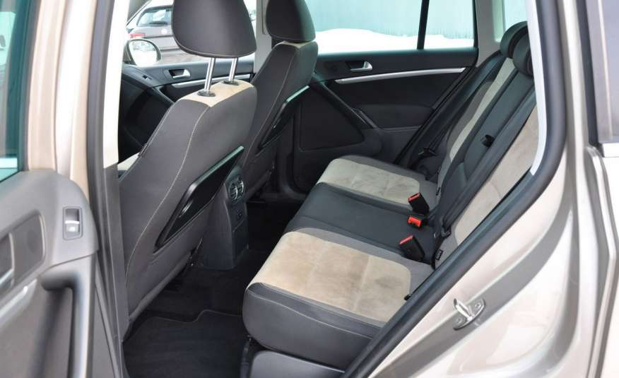 Volkswagen Tiguan 2.0 TDI 140KM DSG 4Motion Serwis ASO zdjęcie 25