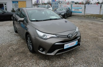 Toyota Avensis Salon, bezwypadkowy, automat, benzyna, czujniki