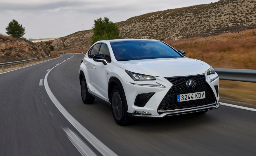 LEXUS NX 300h Elegance AWD zdjęcie 1