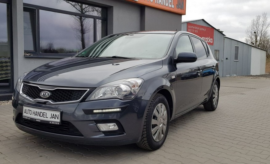 Kia Cee'd 1.4 Ben Lift Serwis zdjęcie 