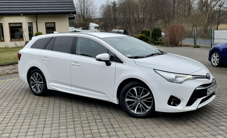 Toyota Avensis 2.0 D-4D 143KM Premium / Navi Xenon / Salon PL I-właściciel zdjęcie 