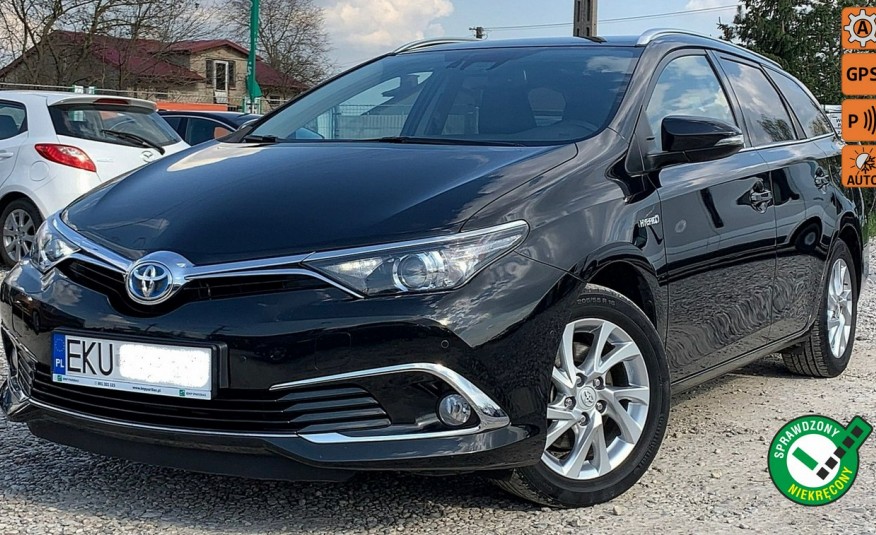 Toyota Auris zdjęcie 