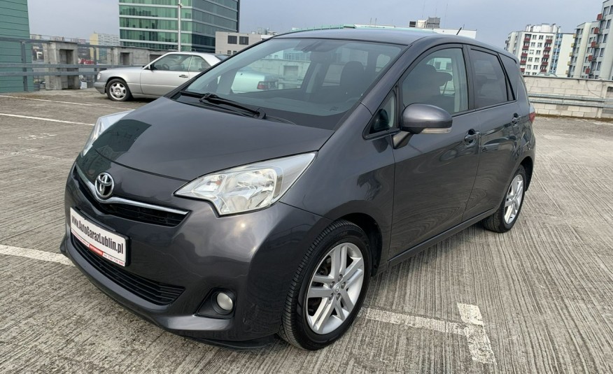 Toyota Verso S 1.3i Navi Kamera Cofania Klima Podgrzewane fotele zdjęcie 