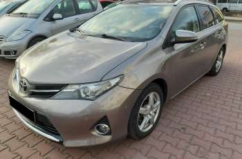 Toyota Auris 1.6 Benzyna + Gaz. Zarejestrowana. Prywatny Użytkownik. Super Stan.