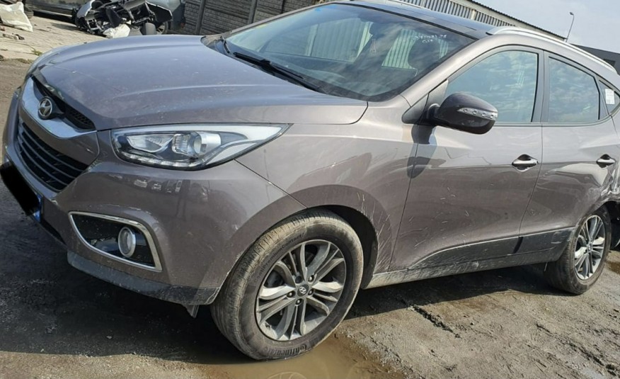 Hyundai ix35 4X4 2.0 Bogato Wyposażony Niski Przebieg zdjęcie 