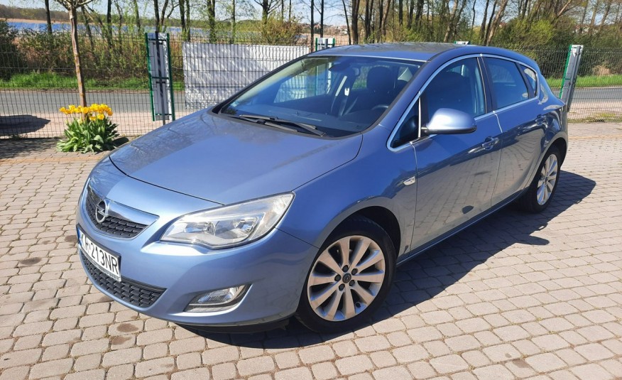 Opel Astra 1.6 benzyna / Cosmo / Salon PL I-właściciel zdjęcie 