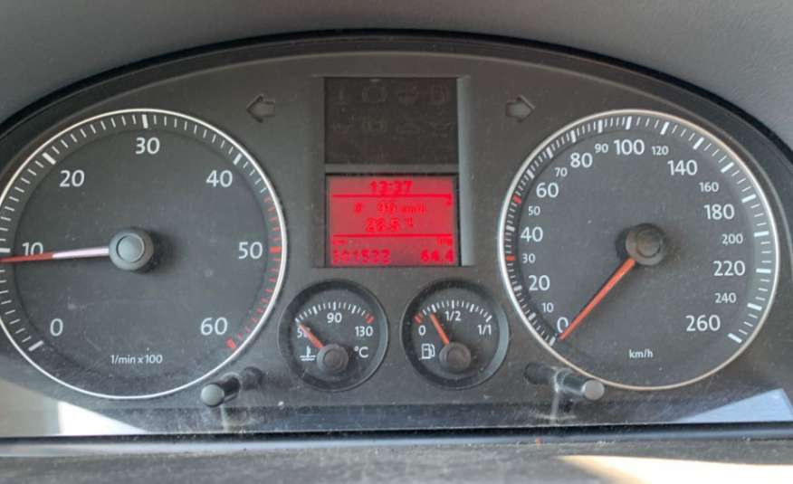 Volkswagen touran zdjęcie 9