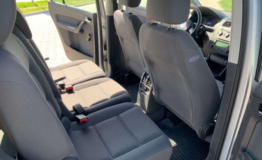 Volkswagen touran zdjęcie 11