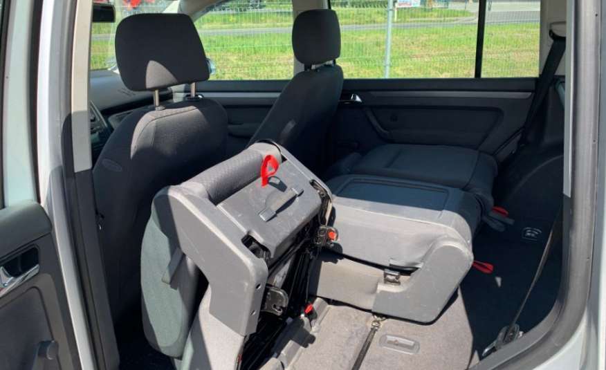 Volkswagen touran zdjęcie 13