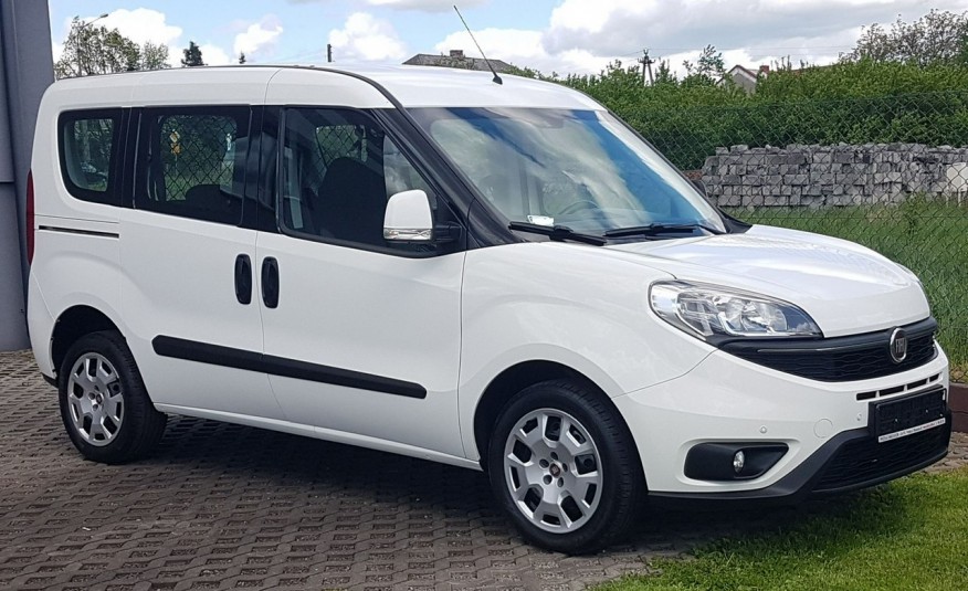 Fiat Doblo 5 OSÓB KLIMA 2xDRZWI BOCZNE PRZESUWNE KRAJOWY I-WŁAŚCICIEL zdjęcie 