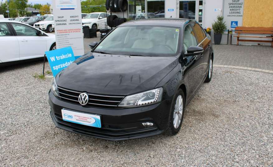 Volkswagen Jetta F-Vat, Gwarancja, Salon Polska, Automat, Grzane Fotele, HIGHLINE zdjęcie 