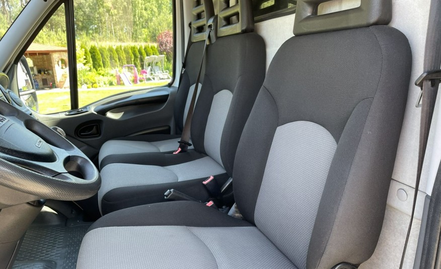 Iveco Daily 35S14V 2.3 JTD 136KM / MAXI - długość paki 450cm / Pierwszy właściciel zdjęcie 9