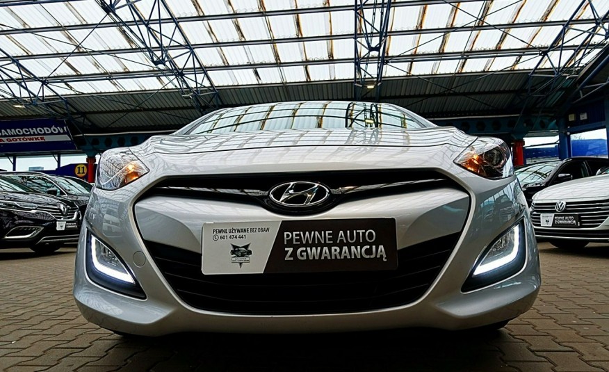 Hyundai i30 3 Lata GWARANCJA 1WŁ Kraj Bezwypadkowy IDEAŁ BENZYNA 6-biegów LEDY+ESP 4x2 zdjęcie 