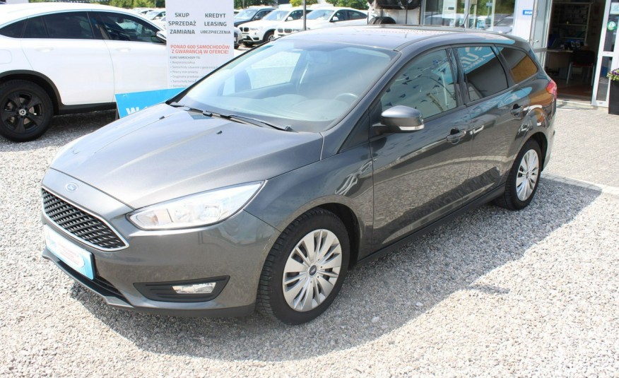 Ford Focus Salon, Iwlascicel, f-vat, czujniki, opony zimowe.115KM zdjęcie 