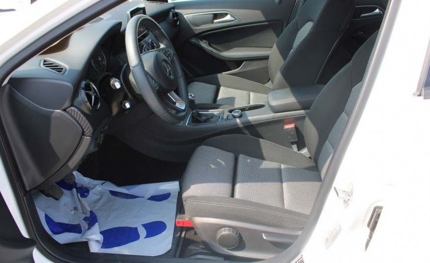 Mercedes A 180 Salon,f-vat,Gwarancja,tempomat,alu,benzyna zdjęcie 26