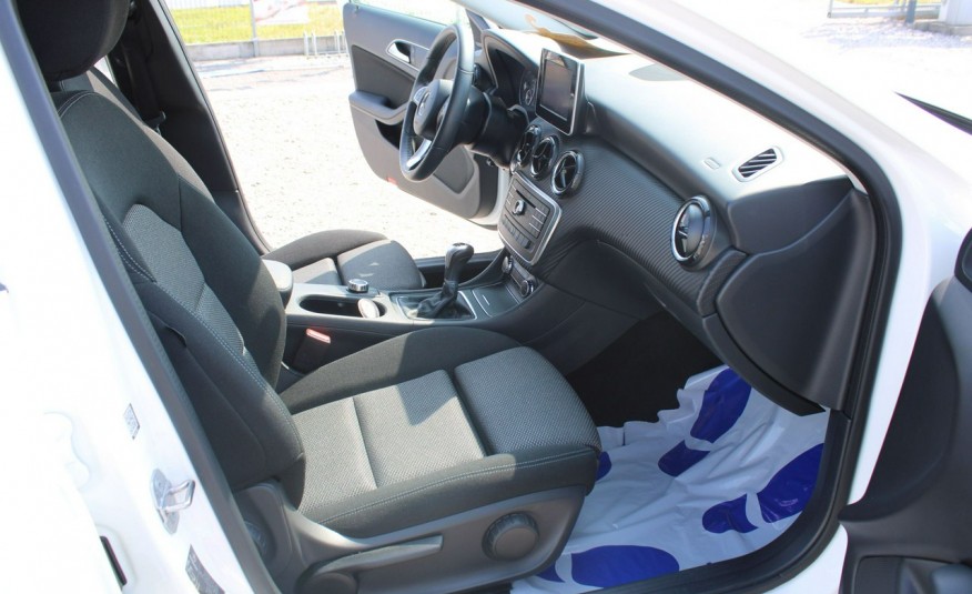 Mercedes A 180 Salon,f-vat,Gwarancja,tempomat,alu,benzyna zdjęcie 30