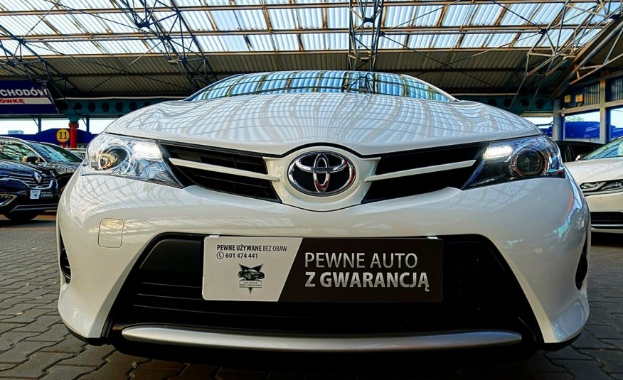 Toyota Auris 3 Lata GWARANCJA I-wł Kraj Bezwypadkowy Serwis ASO FV23% D-4D IDEAŁ 4x2 zdjęcie 