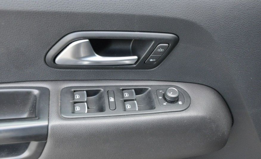 Volkswagen Amarok 3.0 TDI V6 224KM 4Motion Polski Salon FV 23% zdjęcie 13