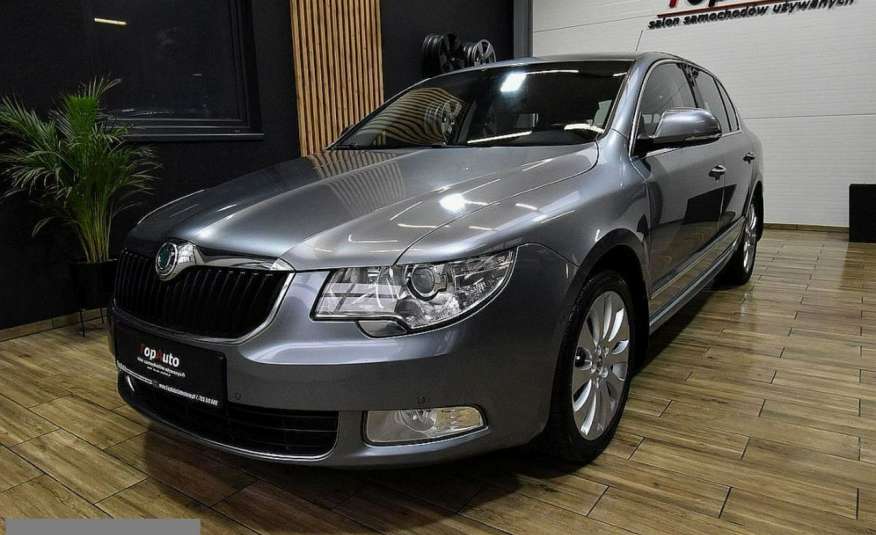 Skoda Superb 2.0 tdi 140km dsg Gwarancja DVD XENON FILM ZAREJESTROWANY zdjęcie 