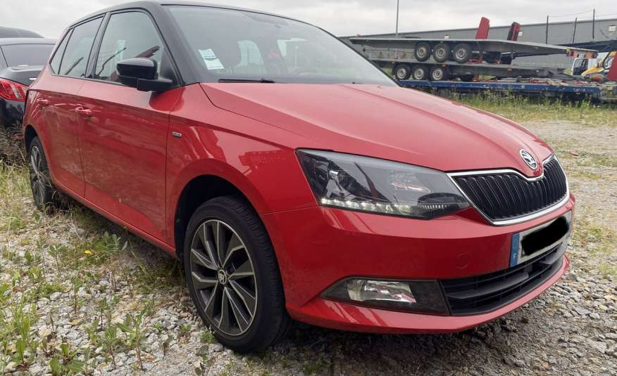 Skoda Fabia Radar 1.0 MPI 75km niski przebieg lekko uszkodzona zdjęcie 