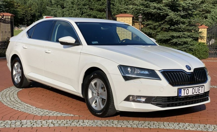 Skoda superb zdjęcie 