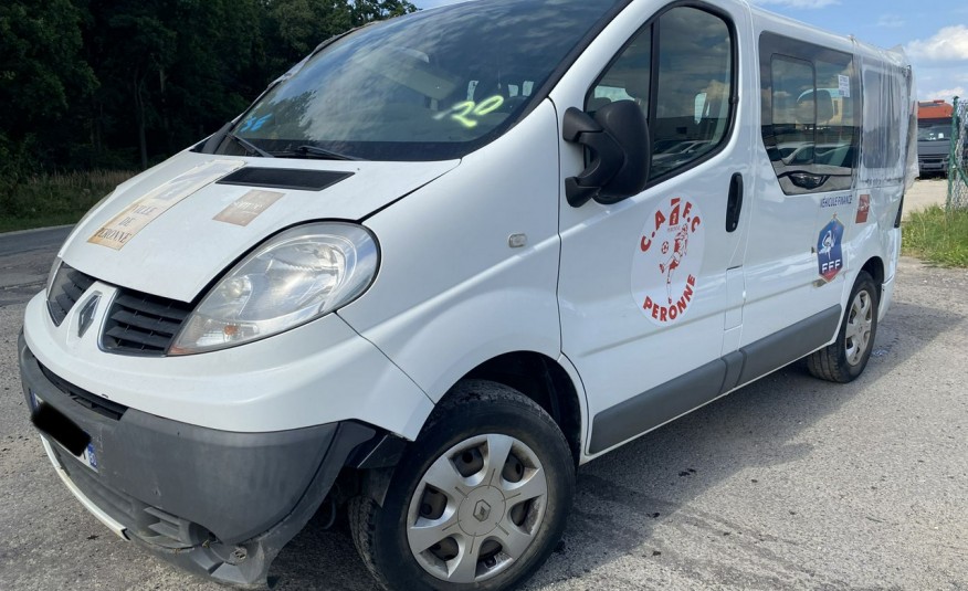 Renault Trafic 62 tys km 9 osobowy zdjęcie 