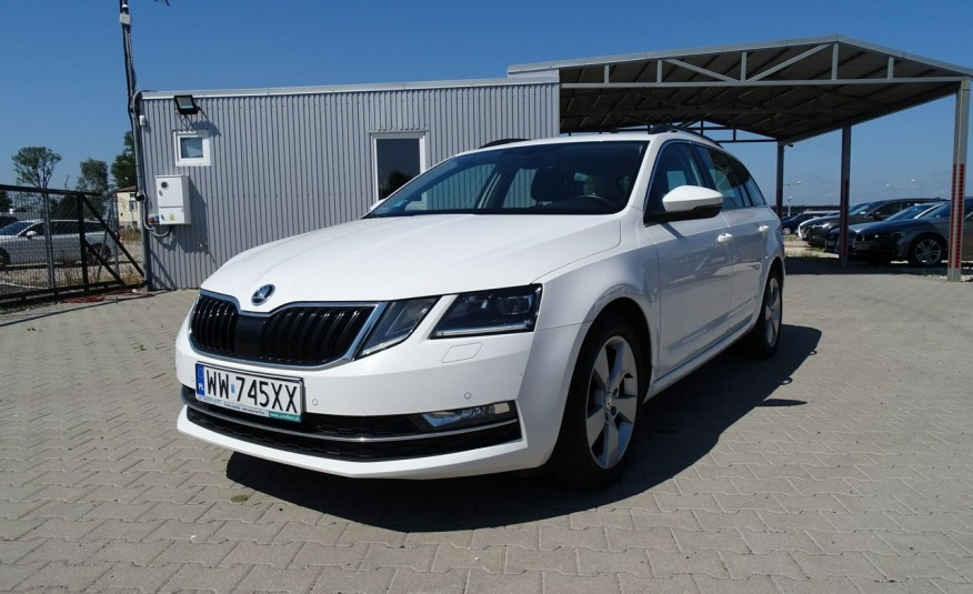 Skoda Octavia 1.6 TDI Salon PL 1 wł ASO FV23% zdjęcie 
