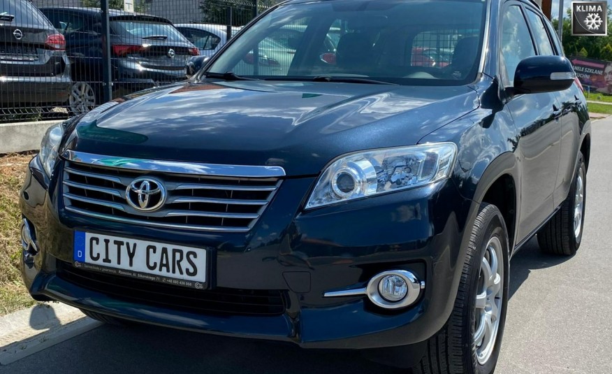 Toyota RAV-4 LIFT 2.0 B 158 KM Klima Grzane Fotele z Niemiec zdjęcie 