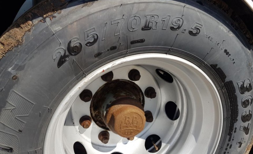 Inna HFR Hakowiec Wywrotka do Kontenerów 2000 rok zdjęcie 5