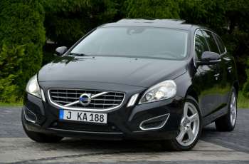 Volvo V60 2.0d(163KM) Xemon Led Navi Kamera El.Foteli 2xParktronik Szyber Alu 17