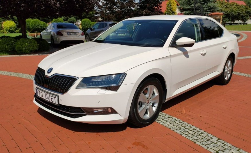 Skoda superb zdjęcie 