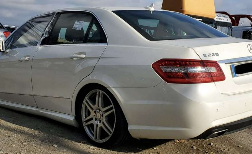 Mercedes E 220 2.2 CDI AMG zdjęcie 