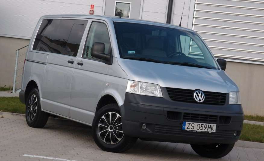 Volkswagen T5 / 2.5TDi 130KM / 7 osób / Klima / Webasto / Multivan / Caravelle zdjęcie 