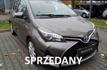 Toyota Yaris 1.5 HSD 100KM PREMIUM CITY STYLE SAFETY LED, salon Polska, gwarancja