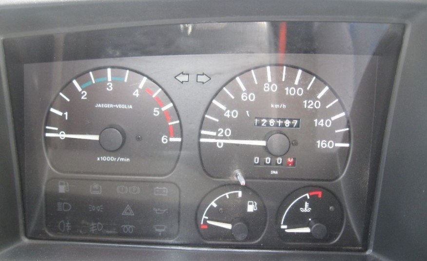 Nissan TRADE 3,0-MOTOR. 3,50-M. SKRZYNIA zdjęcie 4