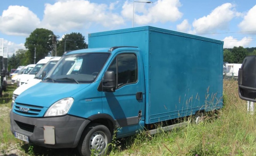 Nissan TRADE 3,0-MOTOR. 3,50-M. SKRZYNIA zdjęcie 31