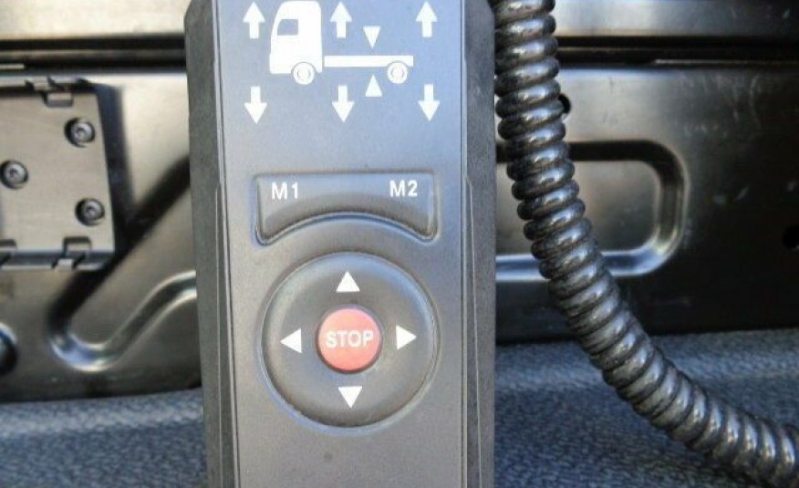 Mercedes ACTROS 1845 LOW DECK spalanie 25l/100 zdjęcie 9