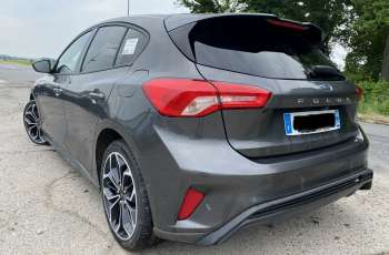 Ford Focus ST-line Bogato Wyposażony